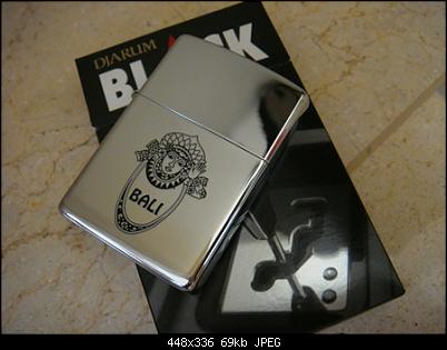 Click image for larger version. 

Name:	Zippo Bali th. $ (3).JPG 
Views:	9 
Size:	69,5 KB 
ID:	9299