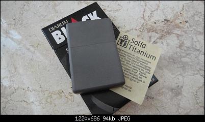 Click image for larger version. 

Name:	Zippo Titanium Solid th.2001 $ (1).jpg 
Views:	21 
Size:	94,1 KB 
ID:	11261